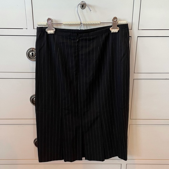 ESCADA black vintage wool pinstripe pencil skirt - Picture 2 of 4